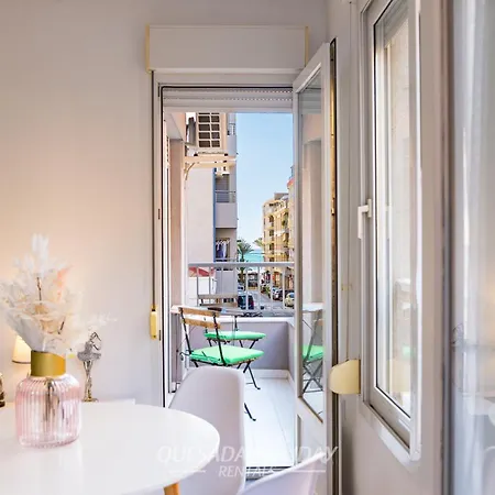 100mt To Centre Apartment *