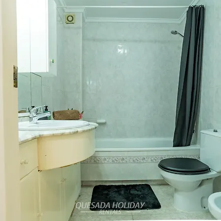 100mt To Centre Apartment