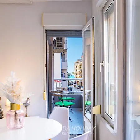 Appartement 100mt To Centre